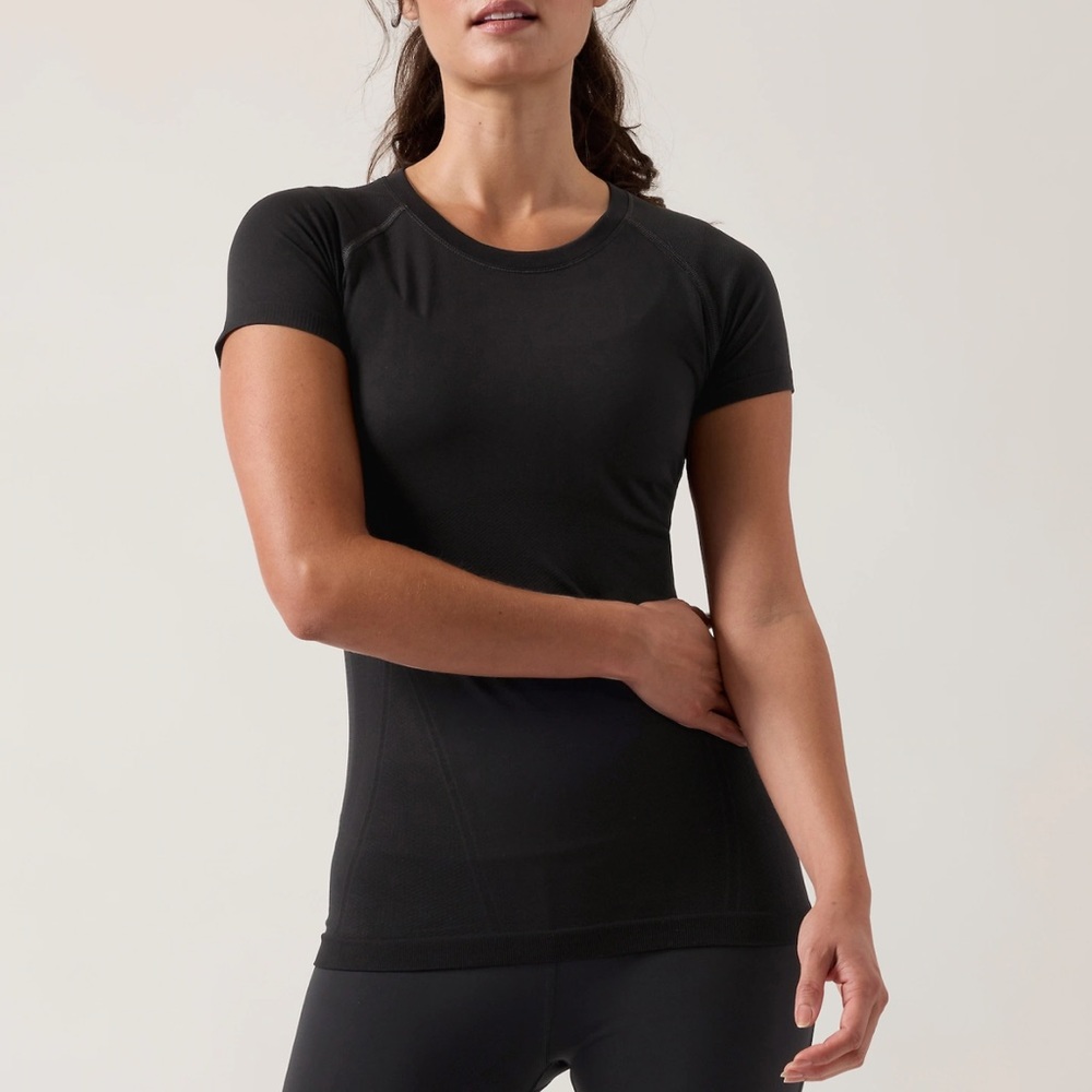 Athleta Momentum Seamless Tee